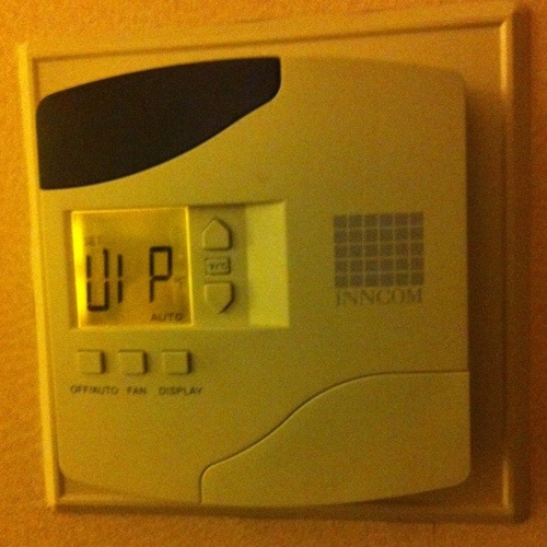 Hotel Room Too Hot or Cold? Try This Thermostat Hack