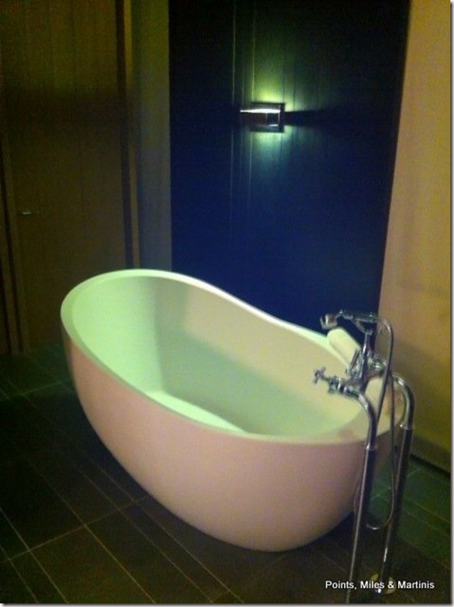 Hyatt Andaz 5th Ave Splash Suite Bathroom Tub