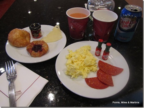 Marriott East Side Lounge Breakfast