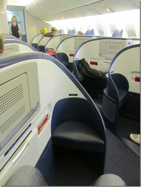 Delta 777 Business Elite Seat