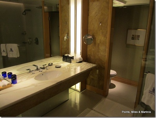 Ritz Singapore Bathroom