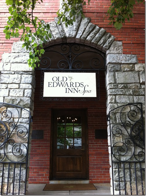 Old Edwards Inn And Spa Entrance