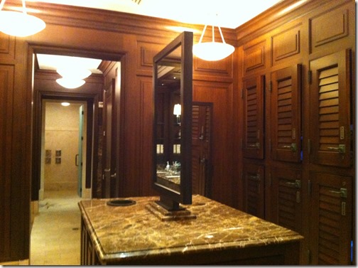 Old Edwards Inn And Spa Mens Locker Room