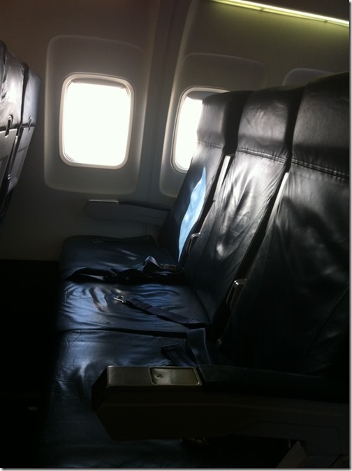 Delta-Economy-Comfort-Row-of-3-Seats Right Side