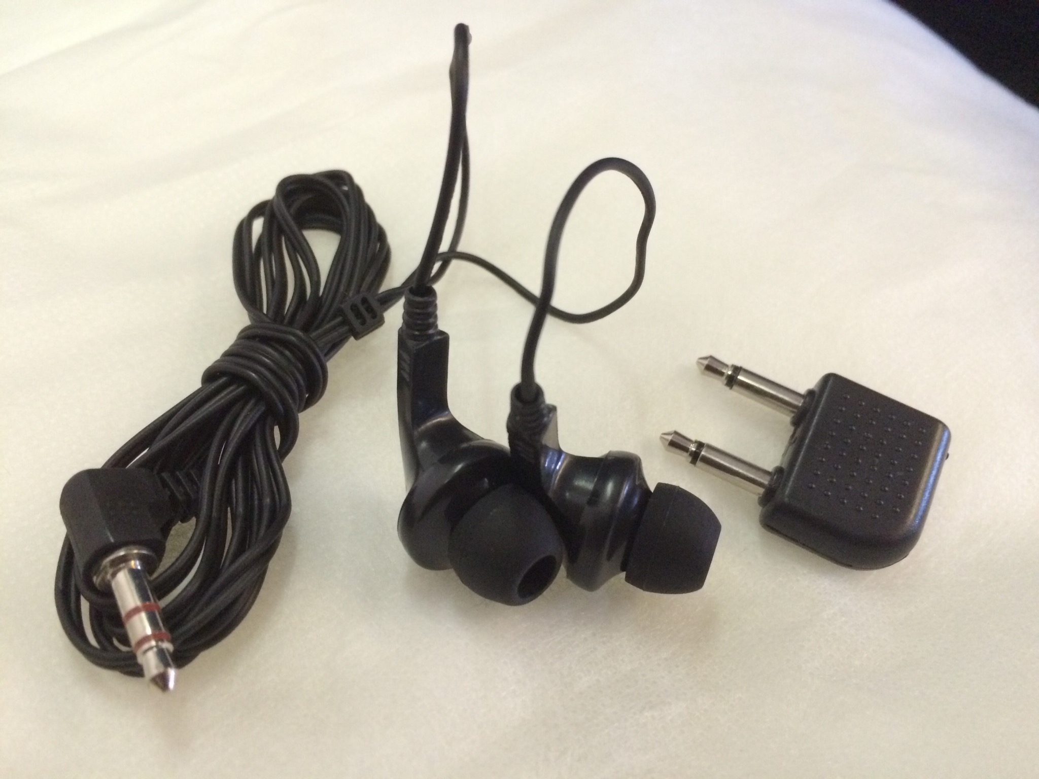 Delta's Inflight Billboard Earbuds Review