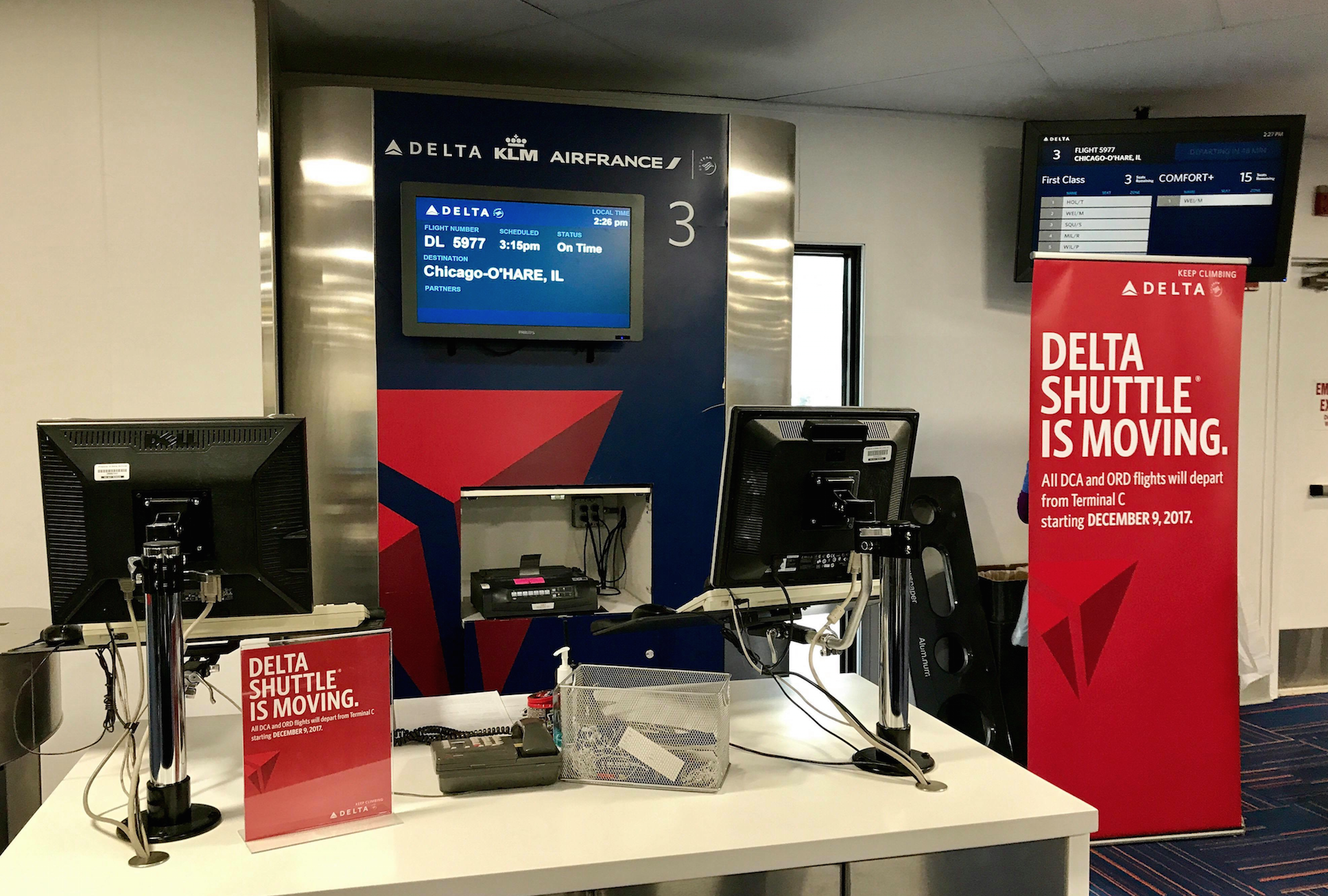 Delta Shuttle at LaGuardia Moving Terminals Points Miles & Martinis